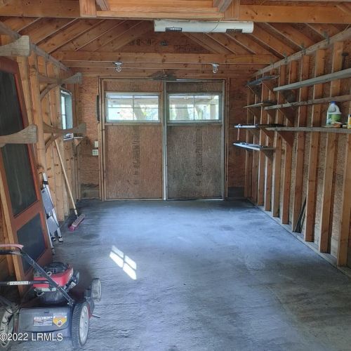 80 Gannet Pt Rd, Beaufort SC  29907-2306 exterior