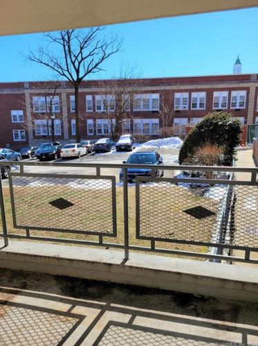 71 Strawberry Hill Ave, Stamford CT  06902-2757 exterior
