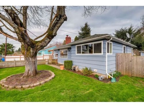 2036 83rd Ave, Portland, OR 97216-1418