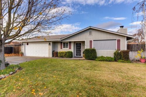 400 Rafael Dr, Elverta, CA 95626-9543