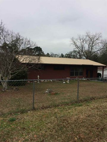 200 Wallace Dr, Quincy, FL 32351-3932