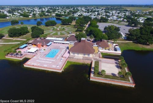 423 Puffin Dr, Sebastian FL  32976-7478 exterior