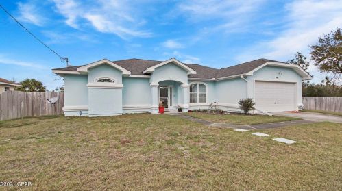 1618 Richmond St, Sunny Hills, FL 32428-3977