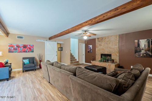5032 Saguaro Park Ln, Glendale, AZ 85310-3011