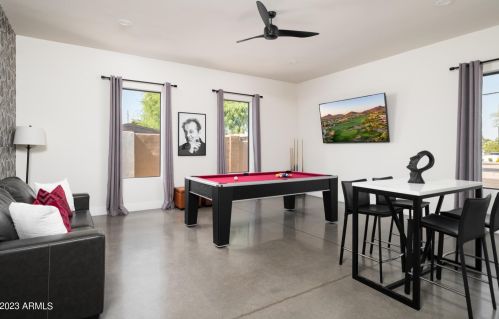 5036 Scottsdale Rd, Scottsdale AZ 85254-5161 exterior