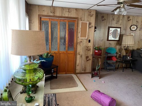 801 Walnut St, Ashland, PA 17921-1838