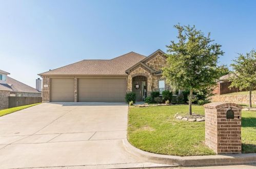 2118 Louis Trl, Weatherford, TX 76087-5320