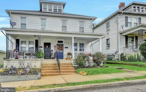 243 High St, Red Lion, PA 17356-1527