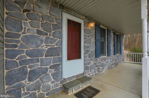 50 Green Hill Rd, Safe Harbor, PA 17516-9777