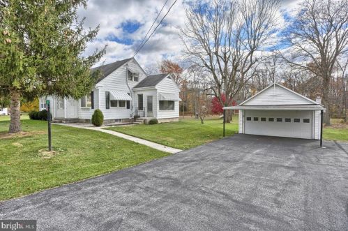 21 Pine St, Siddonsburg, PA 17019-9445