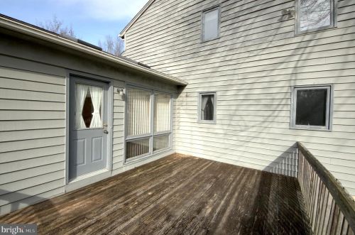 45 Laurel Wood Dr, Trenton NJ 08648 exterior