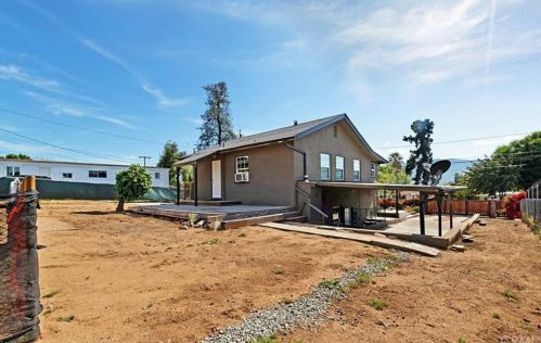 32940 Mesa Dr, Lake Elsinore CA  92530-4645 exterior