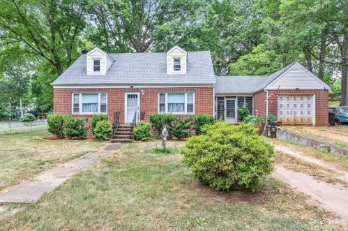 351 Summerhill Rd, East Brunswick, NJ 08816-4537