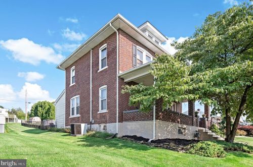 1513 Washington St, Catasauqua, PA 18032-2627
