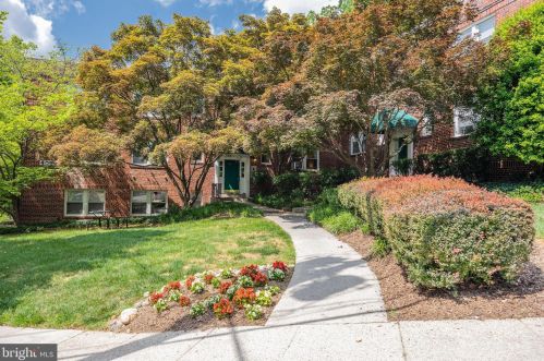 4029 Benton St, Washington, DC 20007-1636