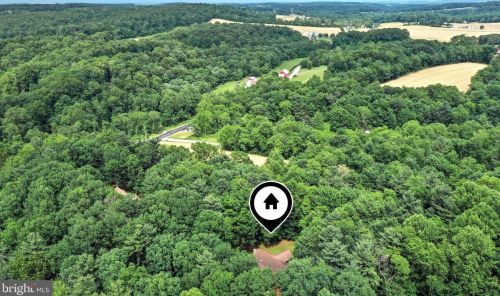 315 Bacon Rd, Red Lion PA  17356-8887 exterior