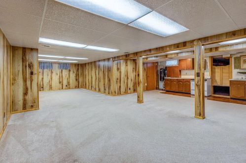 11860 Green Valley Rd, Mount Vernon OH  43050-9624 exterior