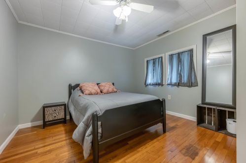 22 10th St, Kingston NH  03848-3717 exterior