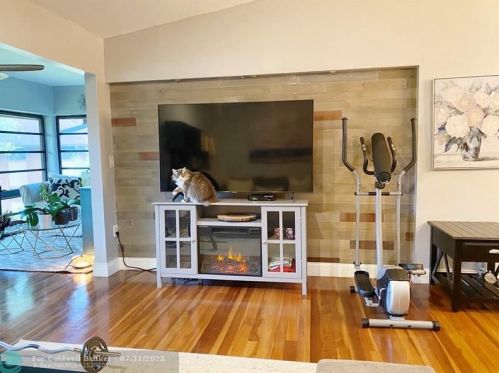 4970 102nd Ave, Miami, FL 33178-3412