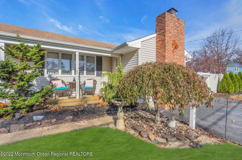 65 Wood Ave, Bricktown, NJ 08724-2774