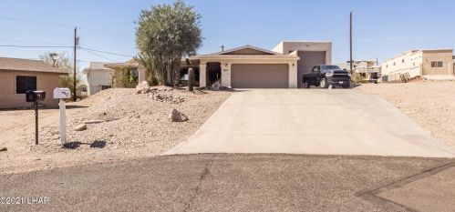 3517 Whitecap Ct, Lake Havasu City, AZ 86406-6357