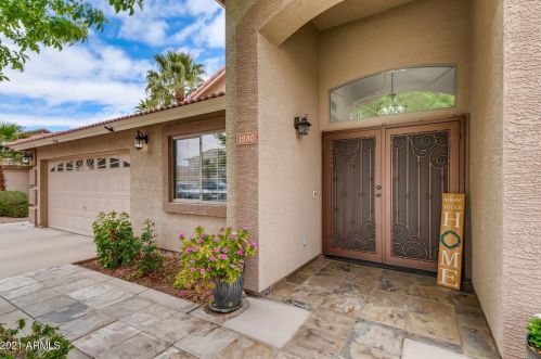 1930 Sage Brush St, Gilbert AZ  85296 exterior