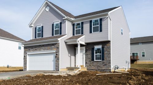 1071 Legacy Ln, Pataskala, OH 43062-8078