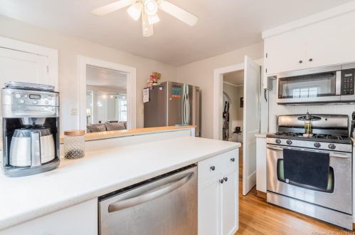 530 Ocean Ave, United States Coast Guard Ac CT  06320-4532 exterior