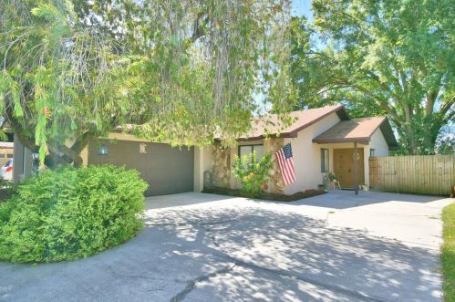 842 Rockingham Rd, Lakeland, FL 33809-4044
