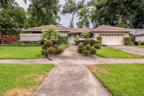 2335 Ashington Park Dr, Apopka, FL 32703-4862