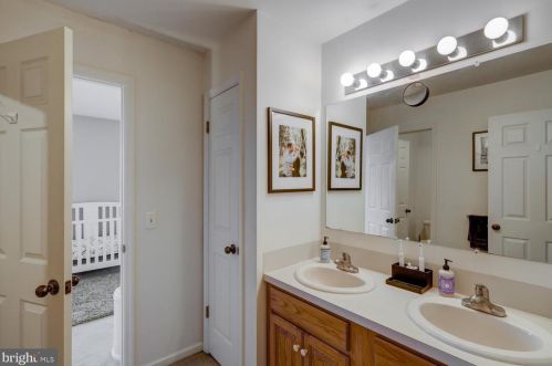 834 Ocean Ave, Lancaster PA  17603-5068 exterior