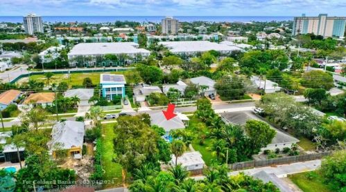 320 4 Ave, Delray Beach FL  33444-2717 exterior