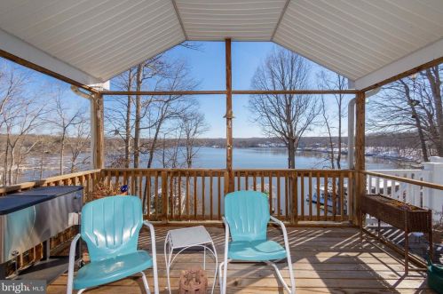 193 White Oak Dr, Mineral VA  23117-4705 exterior