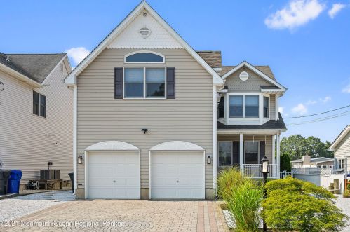 30 Topsail Rd, Bricktown NJ  08723-6743 exterior