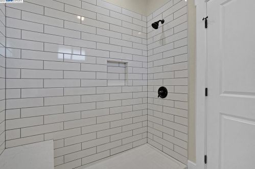 1324 76th Ave, Oakland CA  94621-2734 exterior