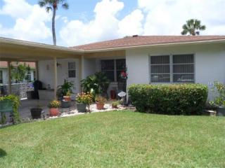 5006 Live Oak Cir, Bradenton FL  34207-2241 exterior