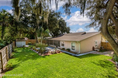 4680 Camberly St, Cocoa, FL 32927-7945