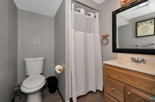 1001 30th St, Scanlon MN  55720-2823 exterior