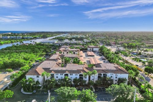 3101 Tuscany Way, Boynton Beach FL  33435-7810 exterior
