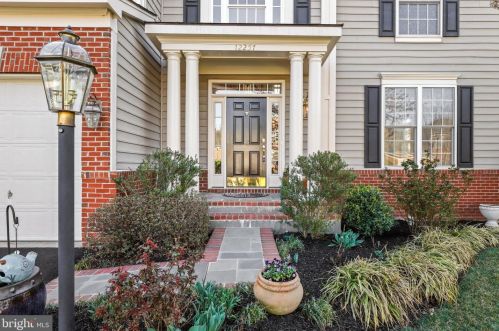 12257 Tulane Falls Dr, Bristow VA  20136-2183 exterior