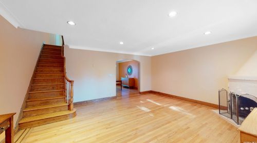 116-38 217th St, Jamaica, NY 11411-1106