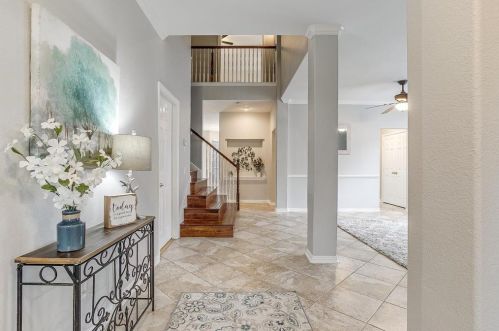 1005 Tanglewood Ln, Lewisville TX  75028-8234 exterior