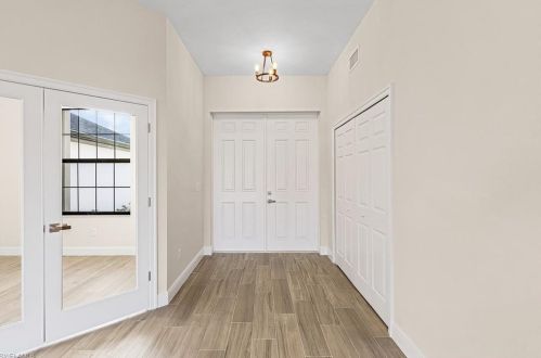 2227 2 Ter, Cape Coral FL  33990-1024 exterior