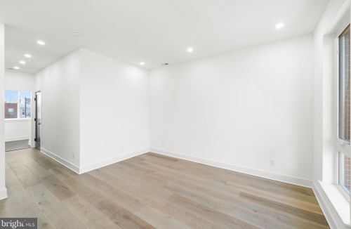 734 Dudley St, Philadelphia PA 19148-2340 exterior