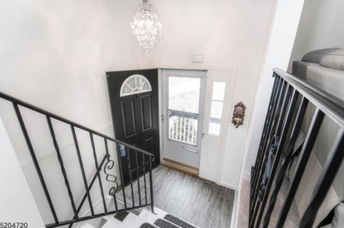 12 Glen Dr, Wantage, NJ 07461-4801