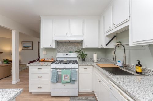 1533 Yardley St, Santa Rosa CA 95403-2397 exterior