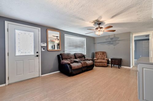 3818 Carioca Rd, Tarpon Springs, FL 34691-3524