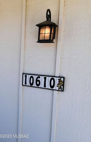 10610 Keystone Rd, Tucson, AZ 85730-5015