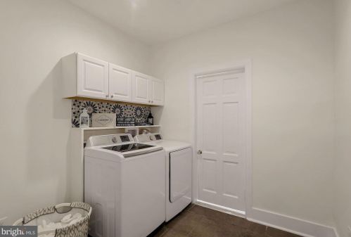 919 State St, Trenton NJ  08618-5327 exterior