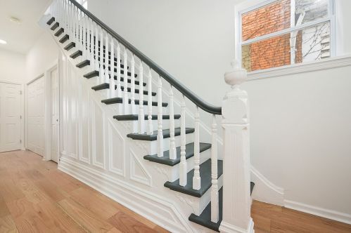 216 20th Ave, Whitaker, PA 15120-2520